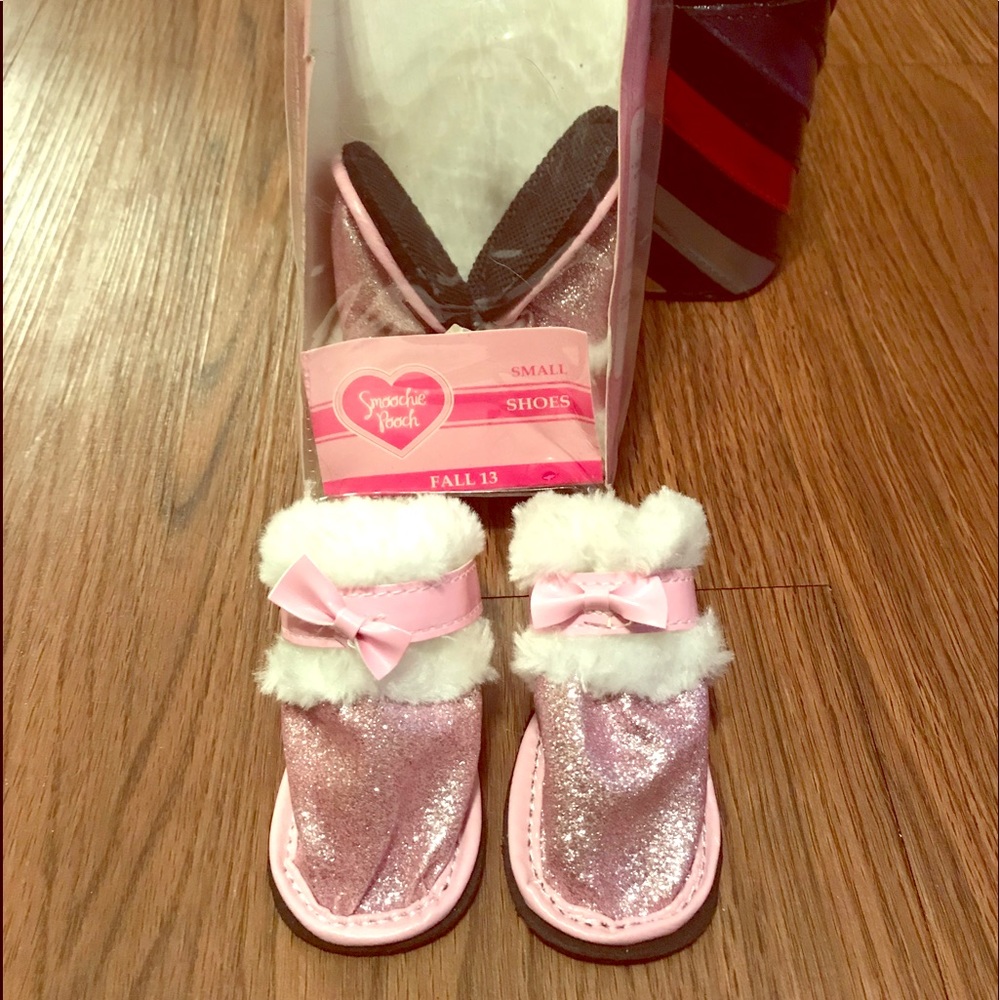 🐾NWT! Furry Puppy Boots!🐾